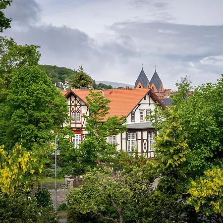 Schweizer Hof Vendégház *