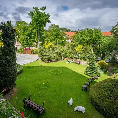 Schweizer Hof Vendégház *