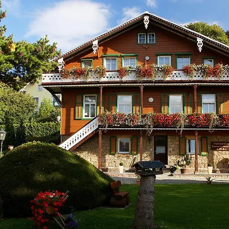Schweizer Hof Vendégház *