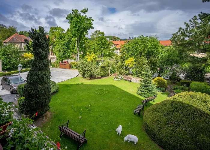 Schweizer Hof Penzion 3*